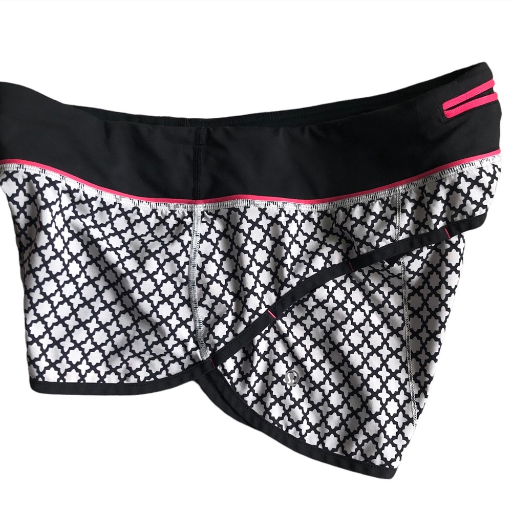 Lululemon Shorts - Picture 3 of 12